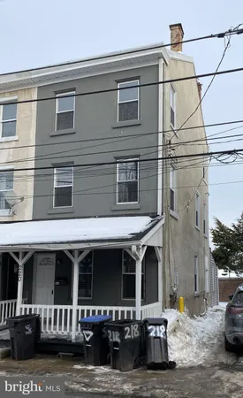 $2,200 | 220 Pearl Street, Norristown, PA 19401