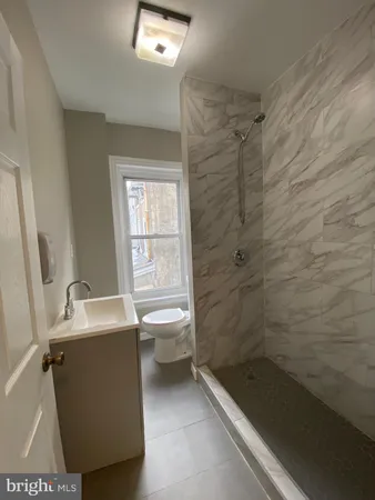 $2,200 | 220 Pearl Street, Norristown, PA 19401