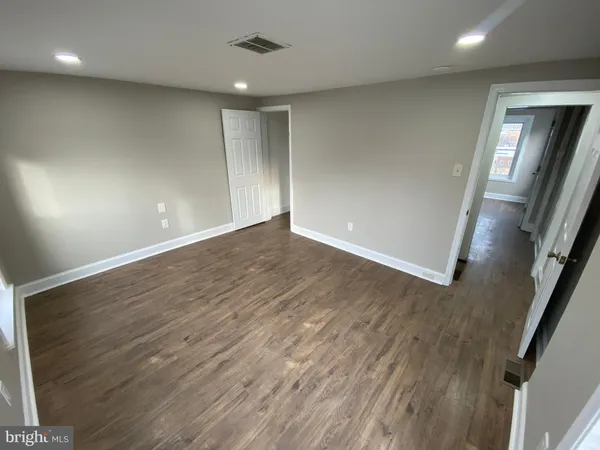 $2,200 | 220 Pearl Street, Norristown, PA 19401