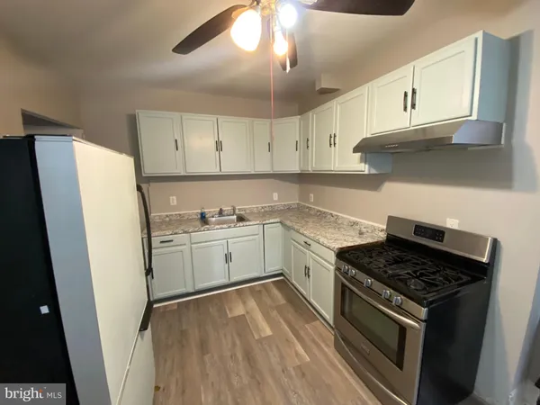 $2,200 | 220 Pearl Street, Norristown, PA 19401