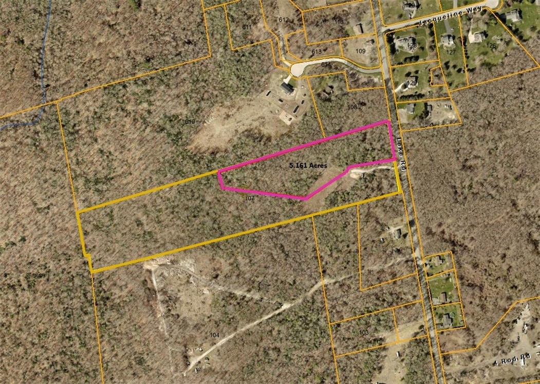 394 Lake Road Tiverton, RI 02878 - Photo 1 of 1