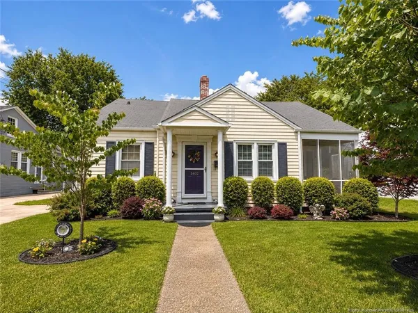 $299,995 | 1402 Summitt Avenue, Fayetteville, NC 28305