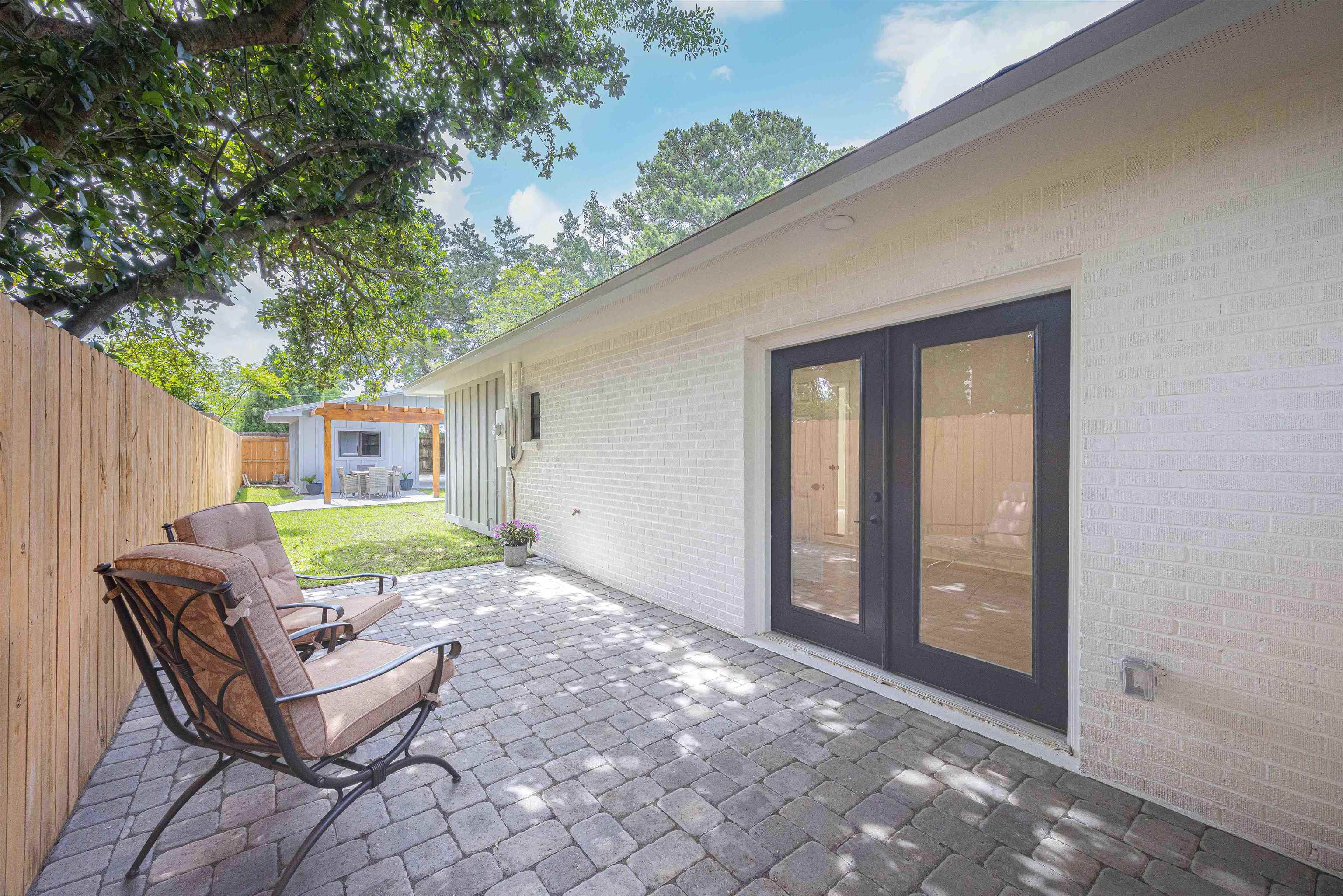 362 Azalea Street Fairhope, AL 36532 - Photo 5 of 45