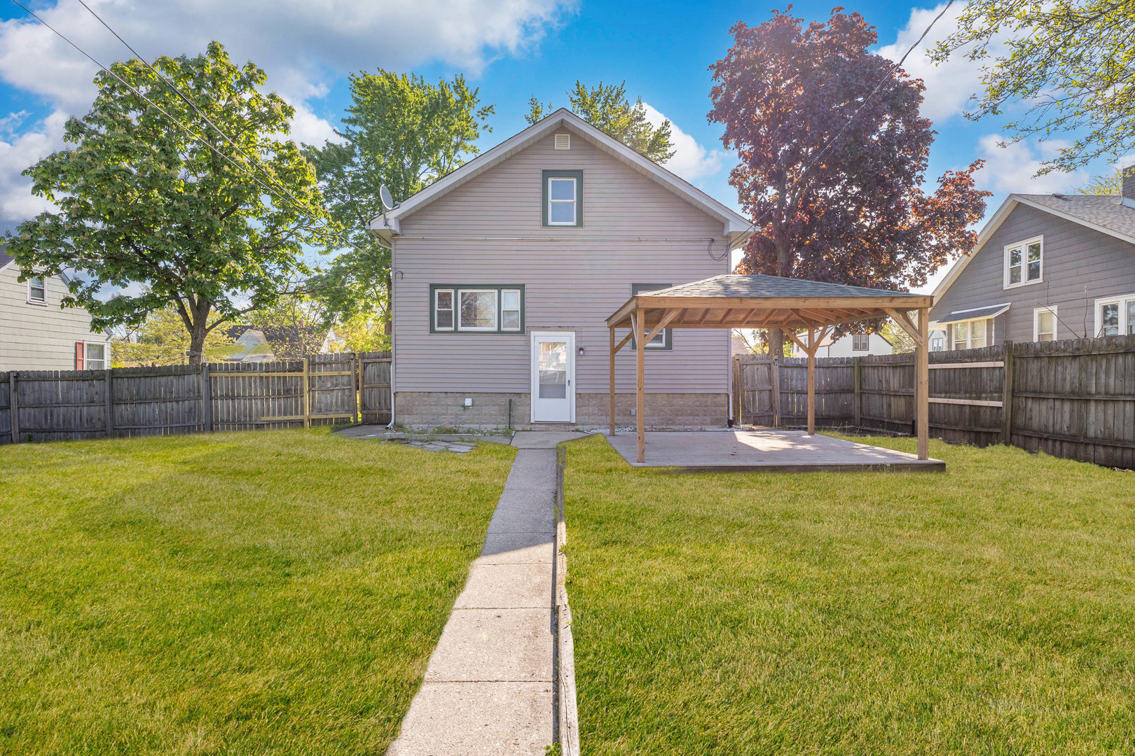 18318 Ada Street Lansing, IL 60438 - Photo 2 of 23