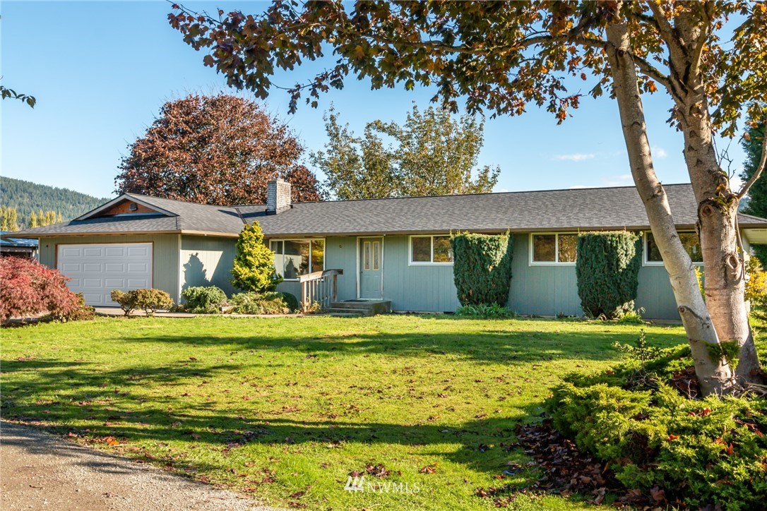 18555 Burkland Road Mount Vernon, WA 98274 - Photo 1 of 29 Gallery Image 1