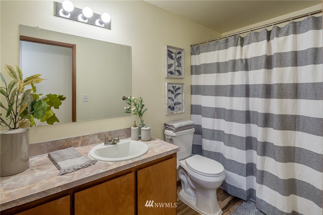 18555 Burkland Road Mount Vernon, WA 98274 - Photo 13 of 29 Gallery Image 13