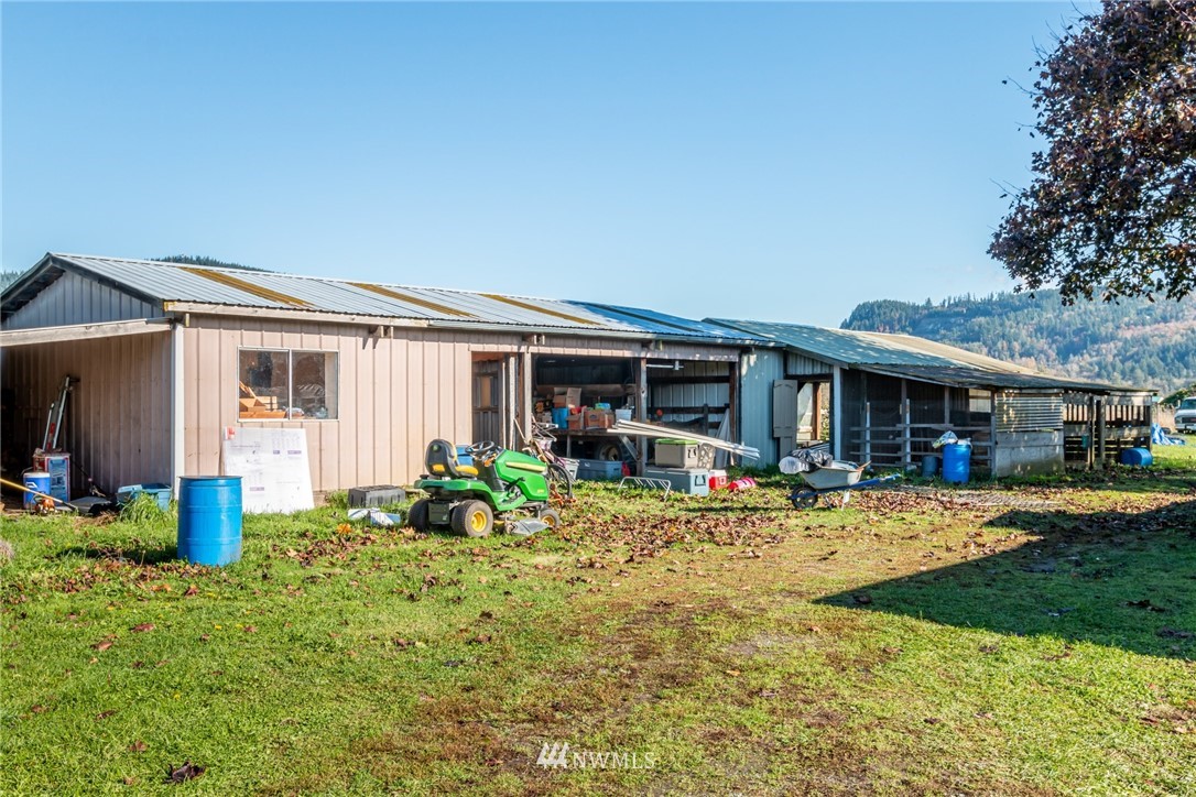 18555 Burkland Road Mount Vernon, WA 98274 - Photo 20 of 29 Gallery Image 20