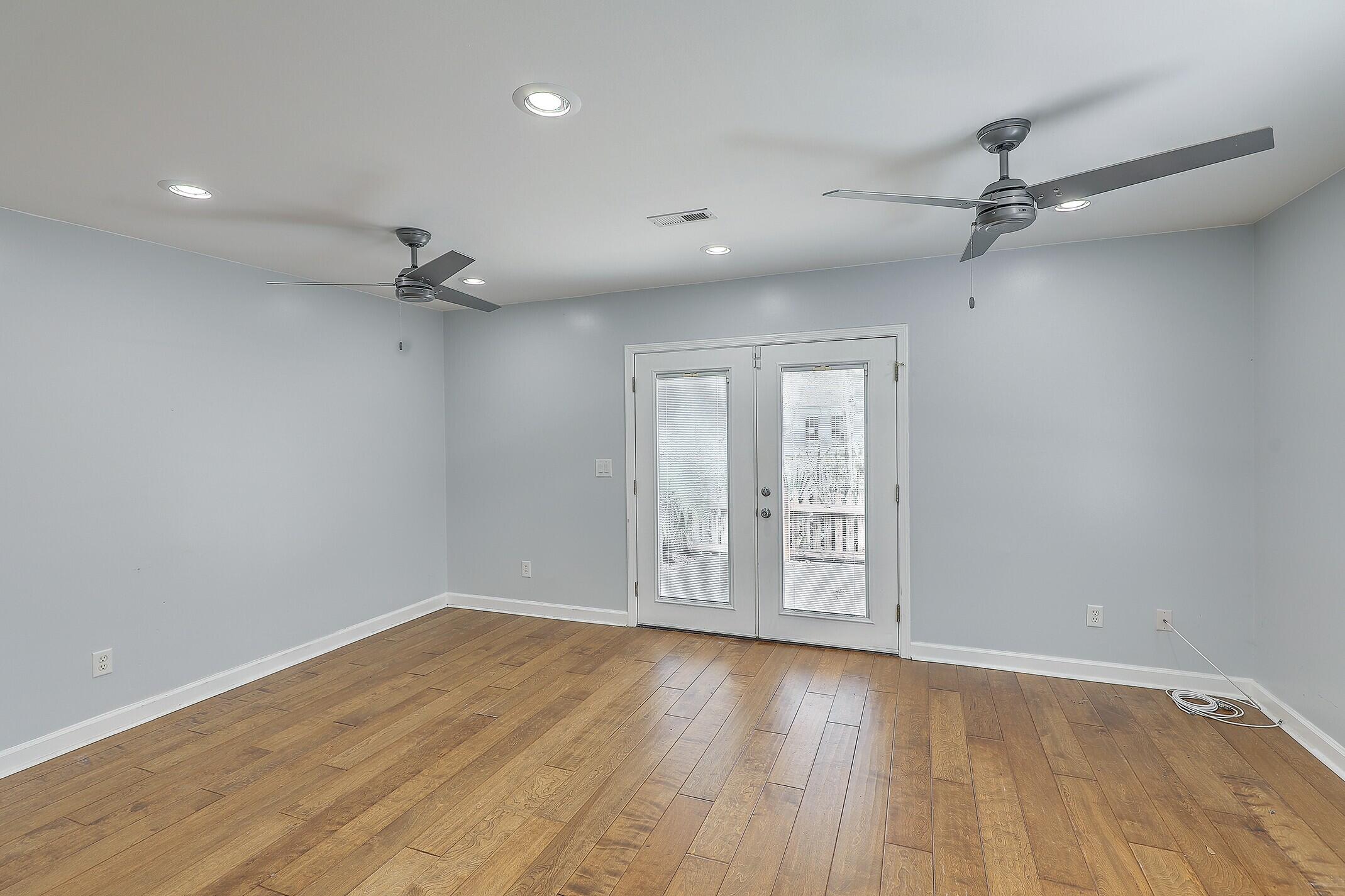 2882 Mackenzie Court Mount Pleasant, SC 29466 - Photo 6 of 24 1R3A5195_196_197_198_199_200_201