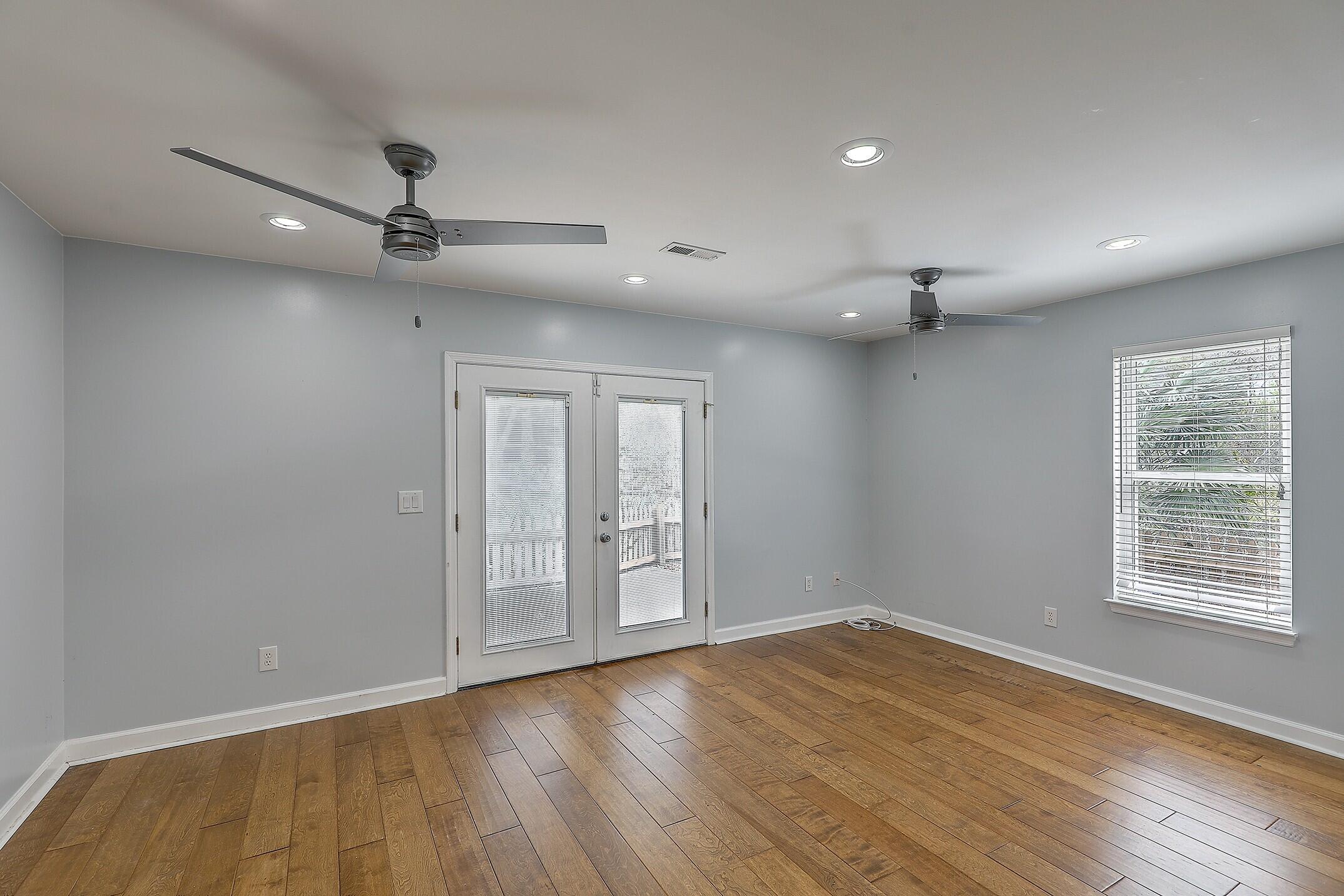 2882 Mackenzie Court Mount Pleasant, SC 29466 - Photo 7 of 24 1R3A5202_3_4_5_6_7_8