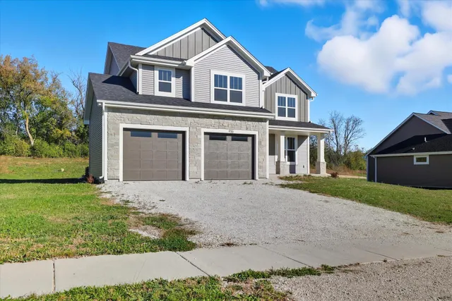 $624,900 | 936 Medina Drive, Mukwonago, WI 53149