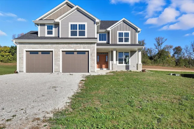 $624,900 | 936 Medina Drive, Mukwonago, WI 53149
