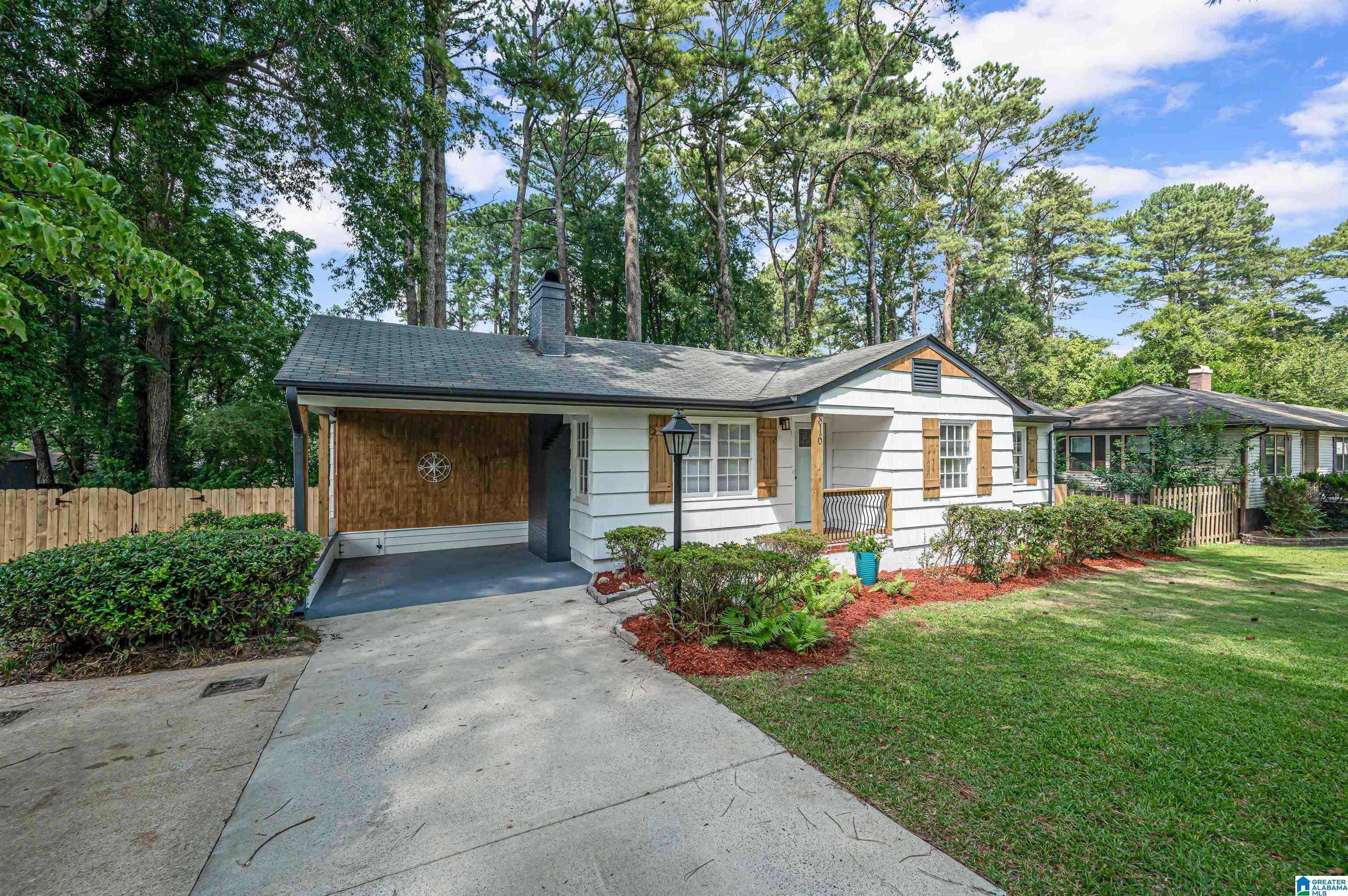 816 Martinwood Road Birmingham, AL 35235 - Photo 2 of 31