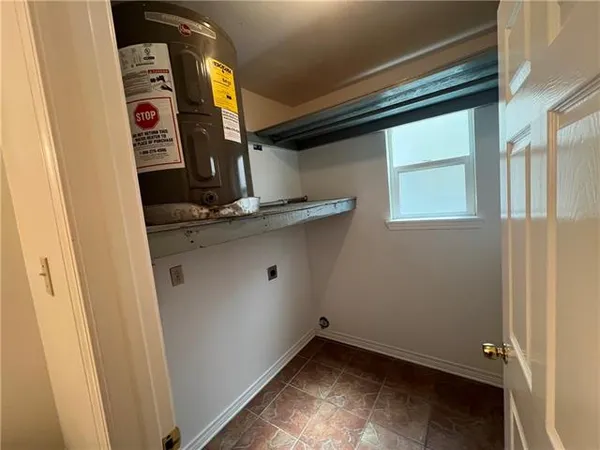 $1,400 | 3617 Jupiter Drive, Chalmette, LA 70043
