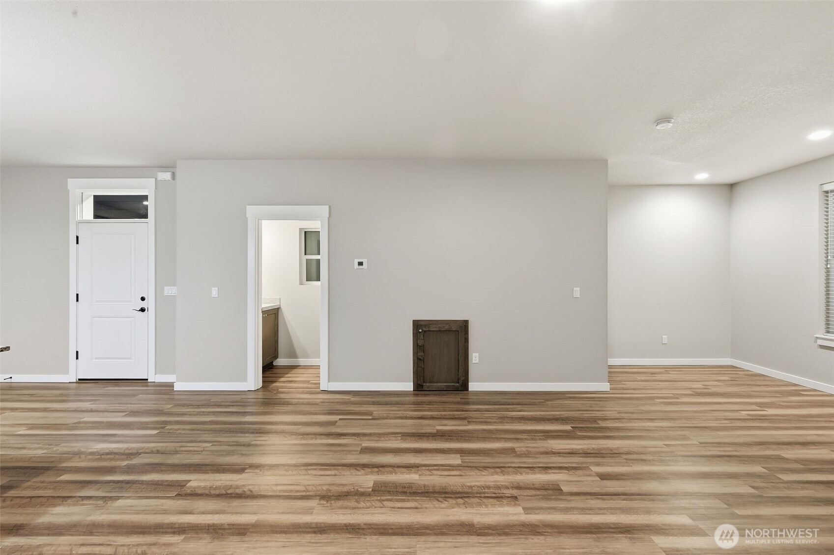 7110 South 13th Street Ridgefield, WA 98642 - Photo 9 of 28 a view of an empty room