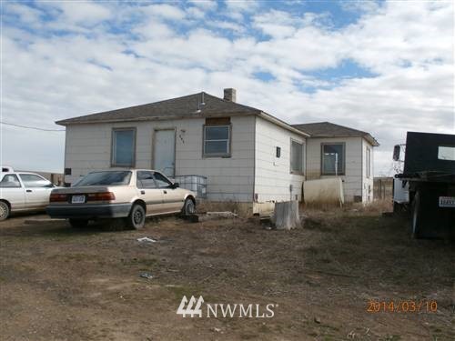 585 South Lind Hatton Road Othello, WA 99344 - Photo 1 of 2