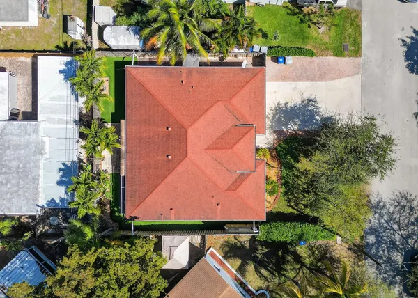 $595,000 | 1383 Northeast 27th Street, Pompano Beach, FL 33064