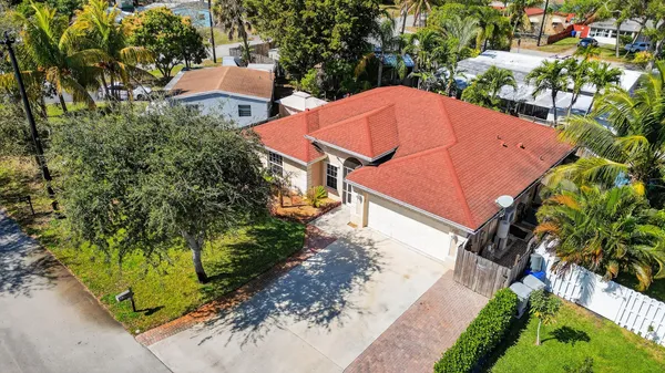 $595,000 | 1383 Northeast 27th Street, Pompano Beach, FL 33064