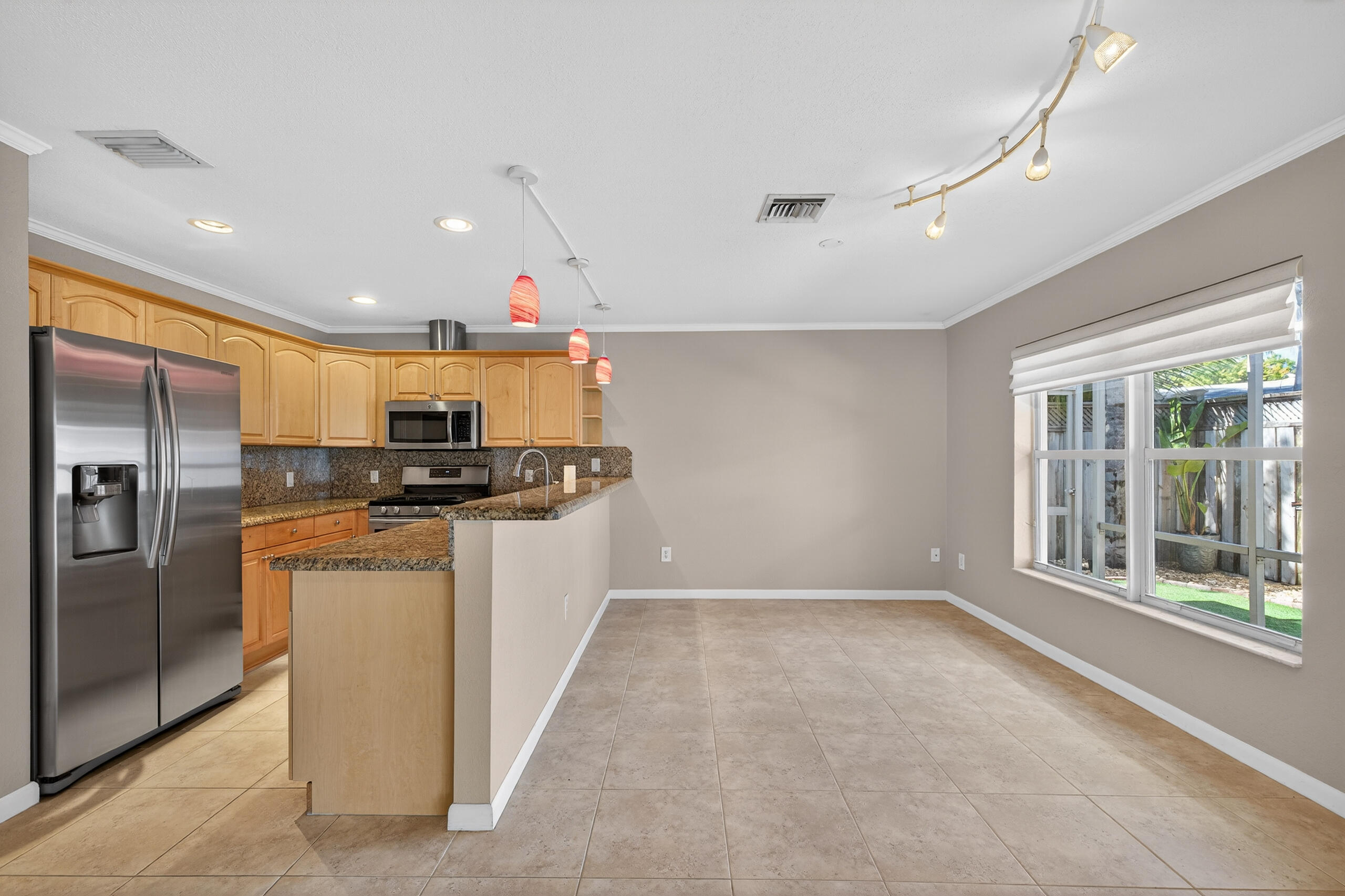 1383 Northeast 27th Street Pompano Beach, FL 33064 - Photo 20 of 52 GV247224