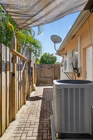 $595,000 | 1383 Northeast 27th Street, Pompano Beach, FL 33064