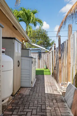 $595,000 | 1383 Northeast 27th Street, Pompano Beach, FL 33064