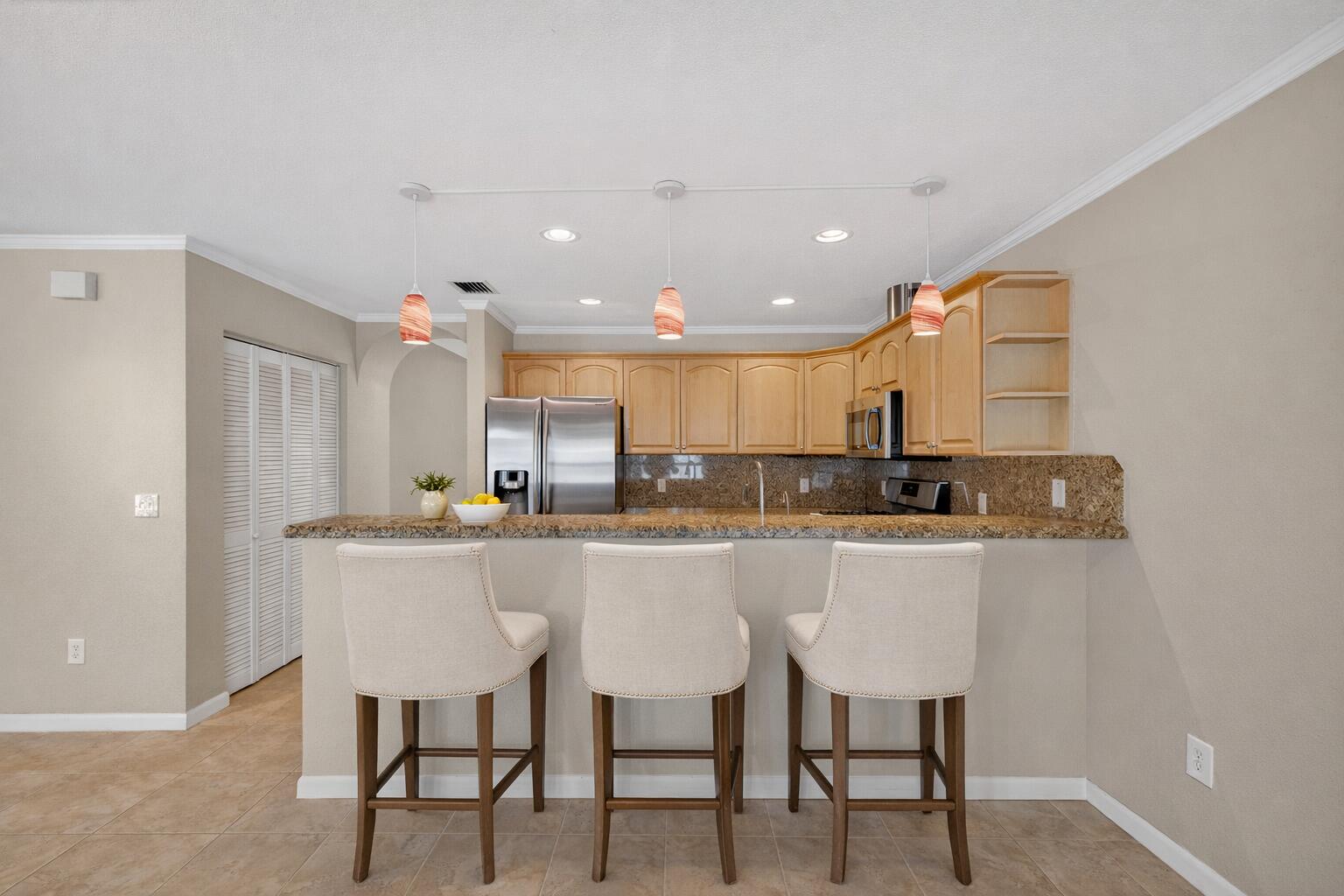 1383 Northeast 27th Street Pompano Beach, FL 33064 - Photo 6 of 52 EE79EBBF-0957-4143-80FD-253623C7836D