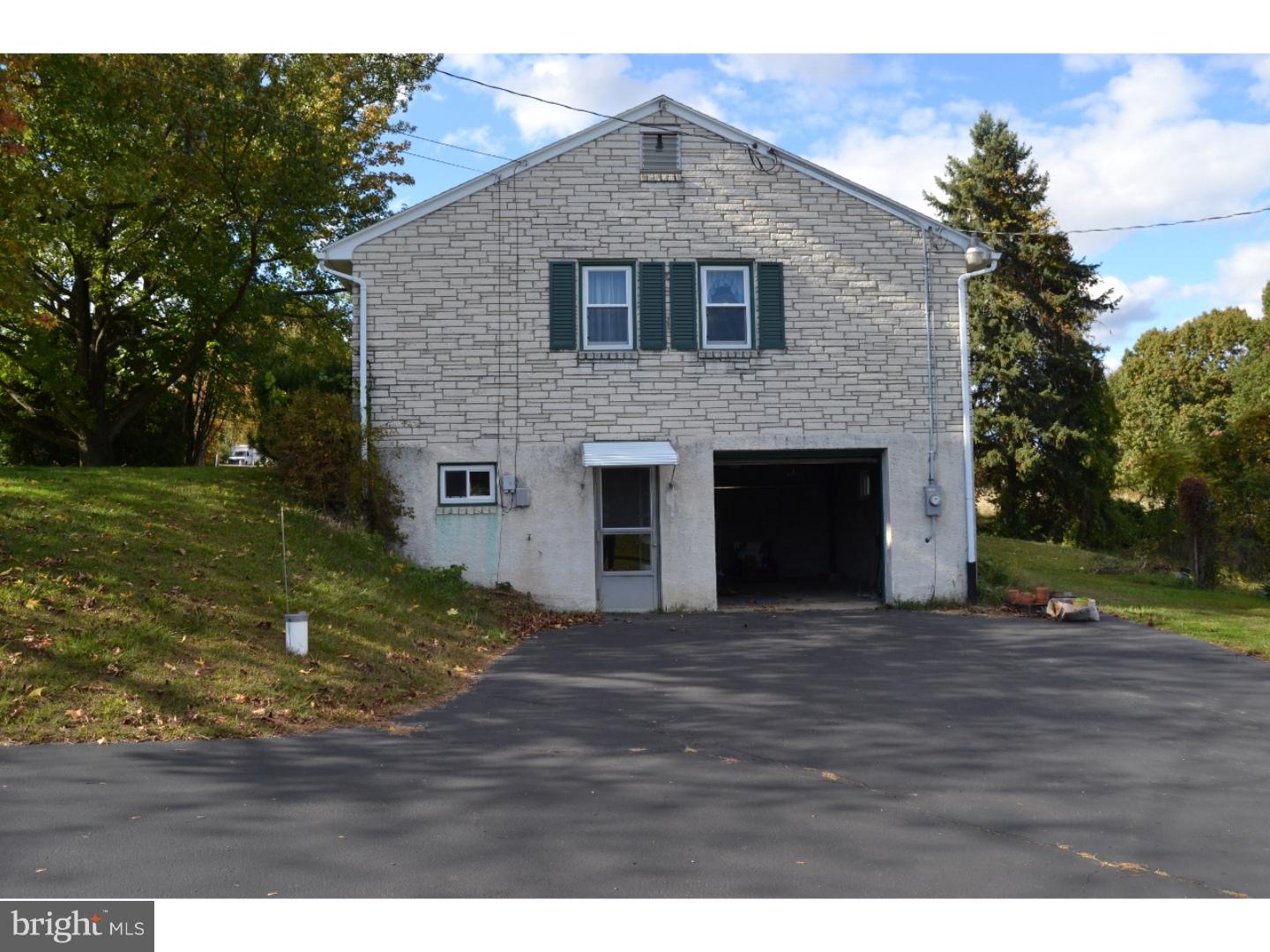 130 Sawmill Road Boyertown, PA 19512 - Photo 4 of 21 Gallery Image 4