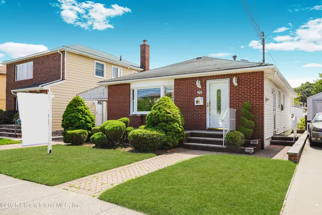 $749,999 | 276 Fairbanks Avenue | Oakwood Beach