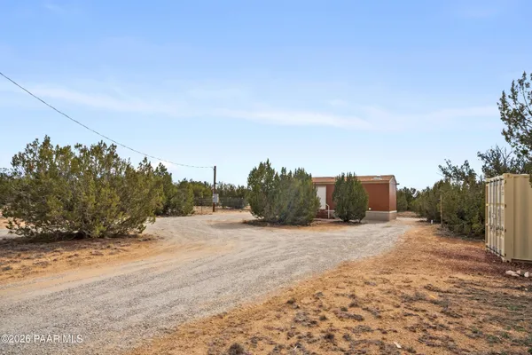 $155,000 | 25815 Fort Rock Road, Seligman, AZ 86337