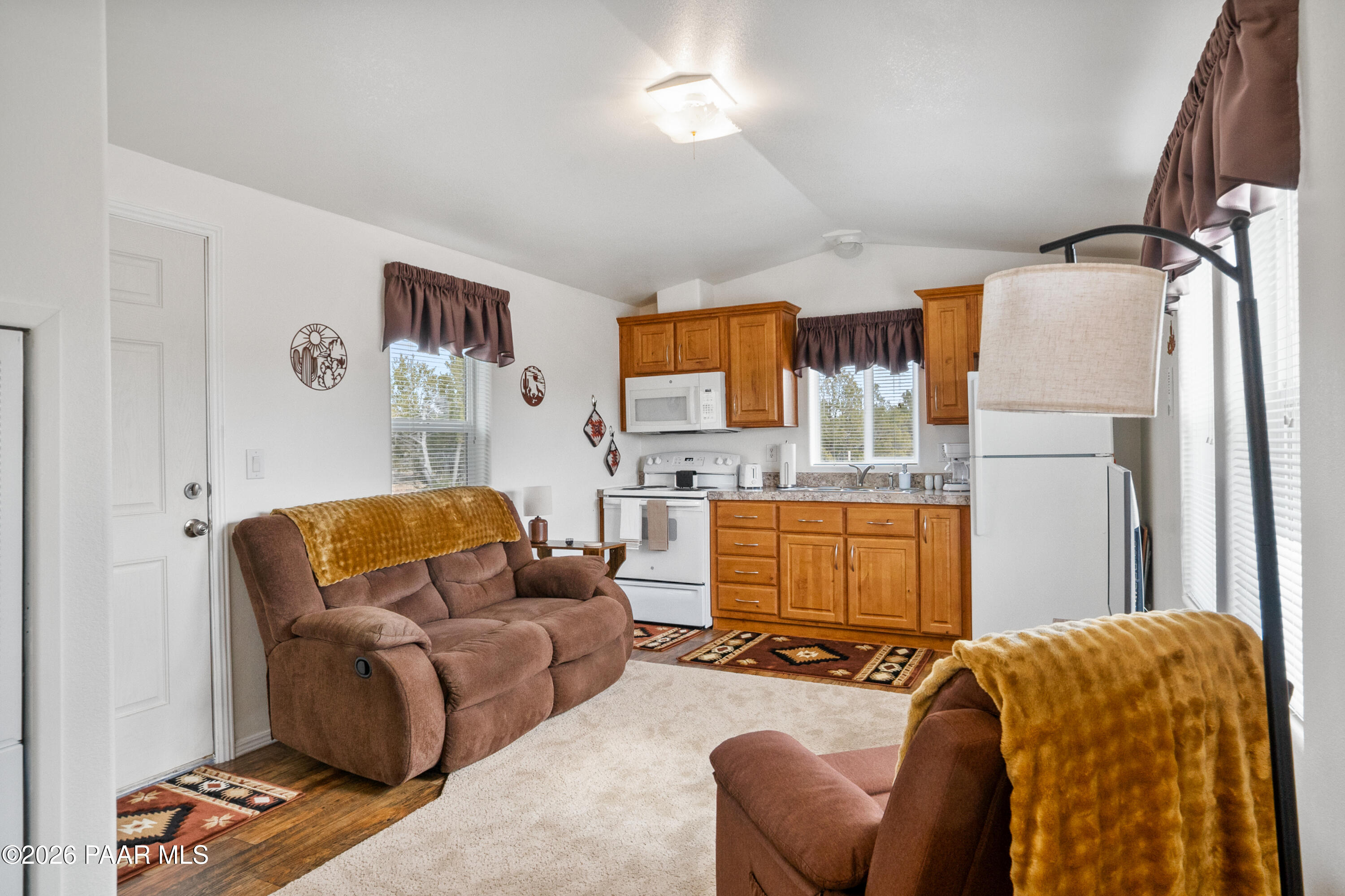 25815 Fort Rock Road Seligman, AZ 86337 - Photo 3 of 30 a living room with furniture and a couch