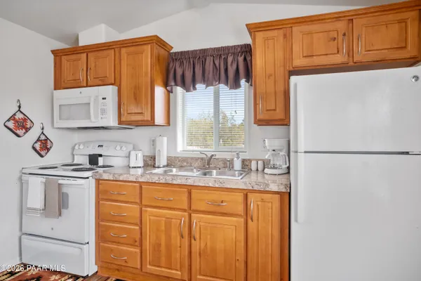 $155,000 | 25815 Fort Rock Road, Seligman, AZ 86337