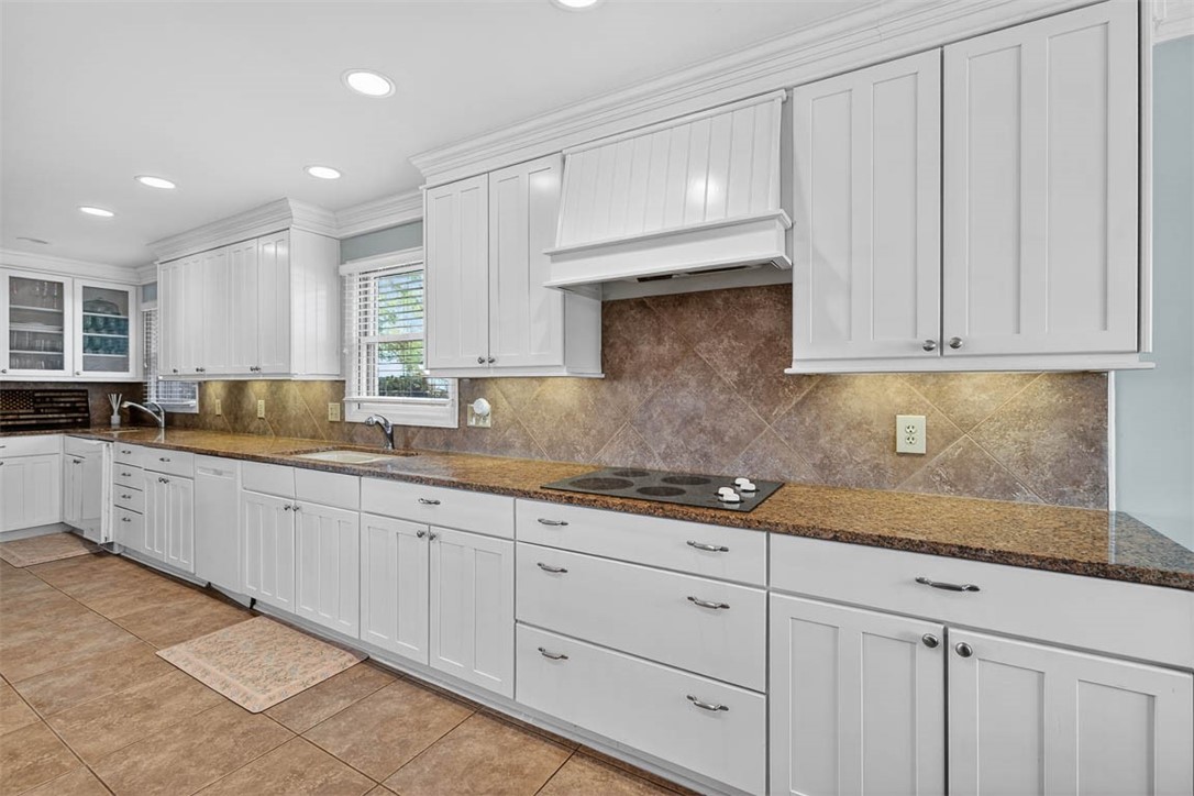 4118 Riverside Drive Brunswick, GA 31520 - Photo 19 of 69