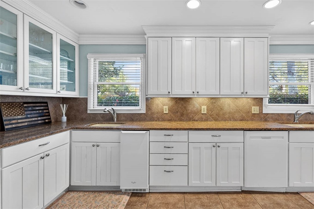 4118 Riverside Drive Brunswick, GA 31520 - Photo 21 of 69