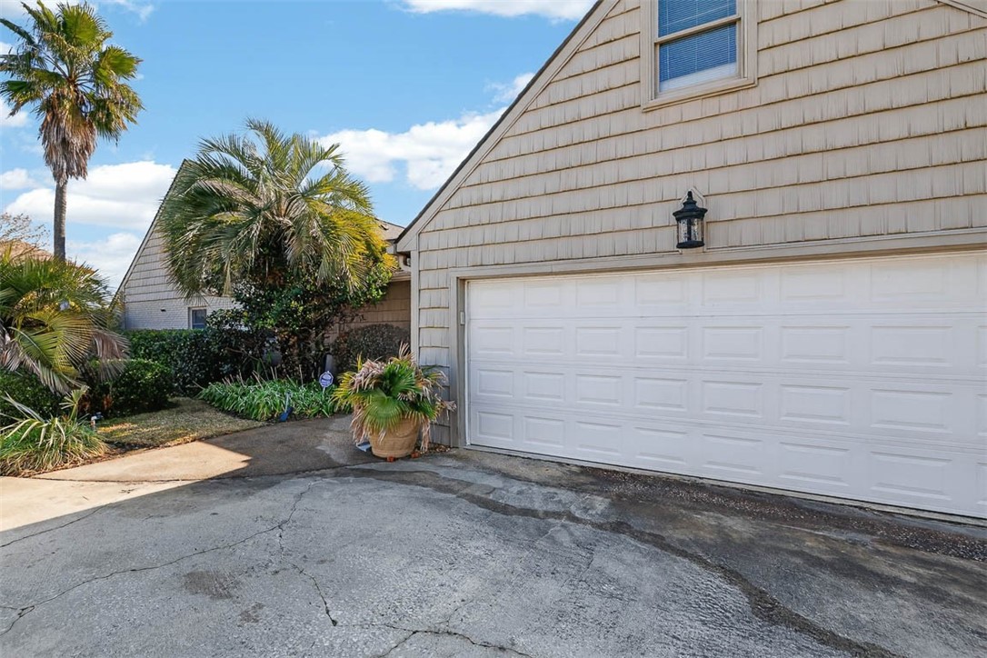 4118 Riverside Drive Brunswick, GA 31520 - Photo 7 of 69