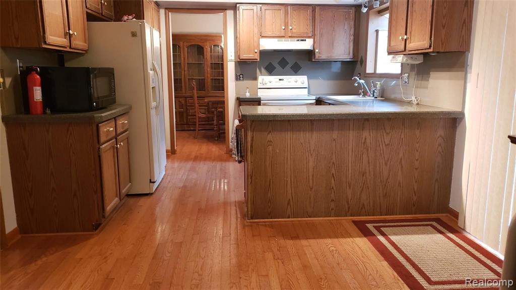 747 Bolinger Street Rochester Hills, MI 48307 - Photo 4 of 25