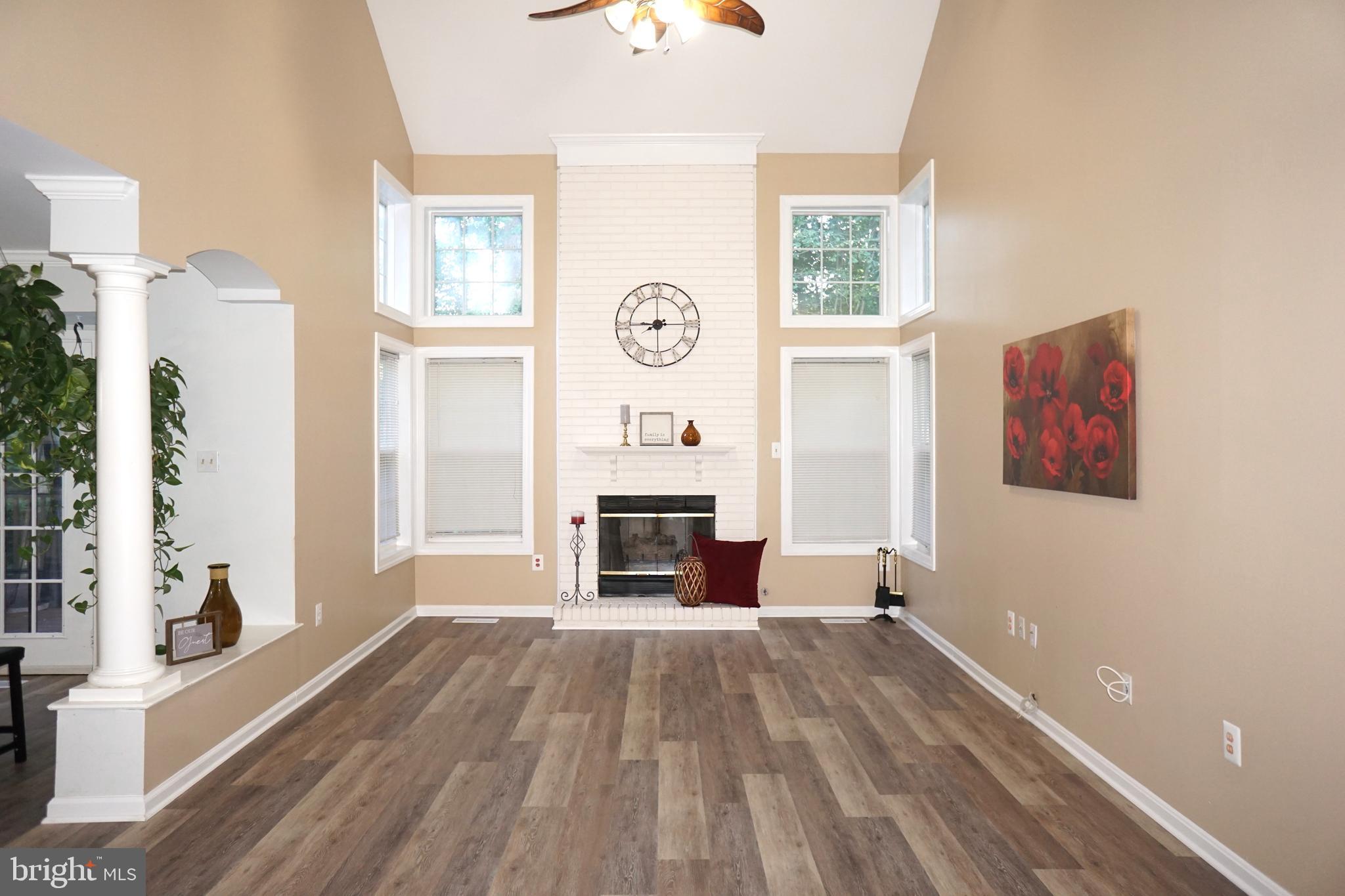 27 Appling Road Stafford, VA 22554 - Photo 12 of 79 2 Story Family Room