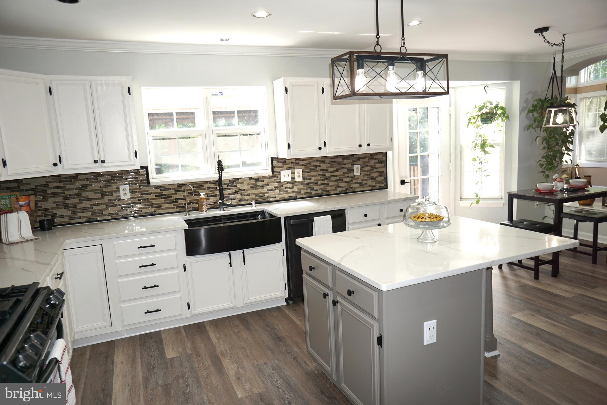 27 Appling Road Stafford, VA 22554 - Photo 29 of 79 new lighting,