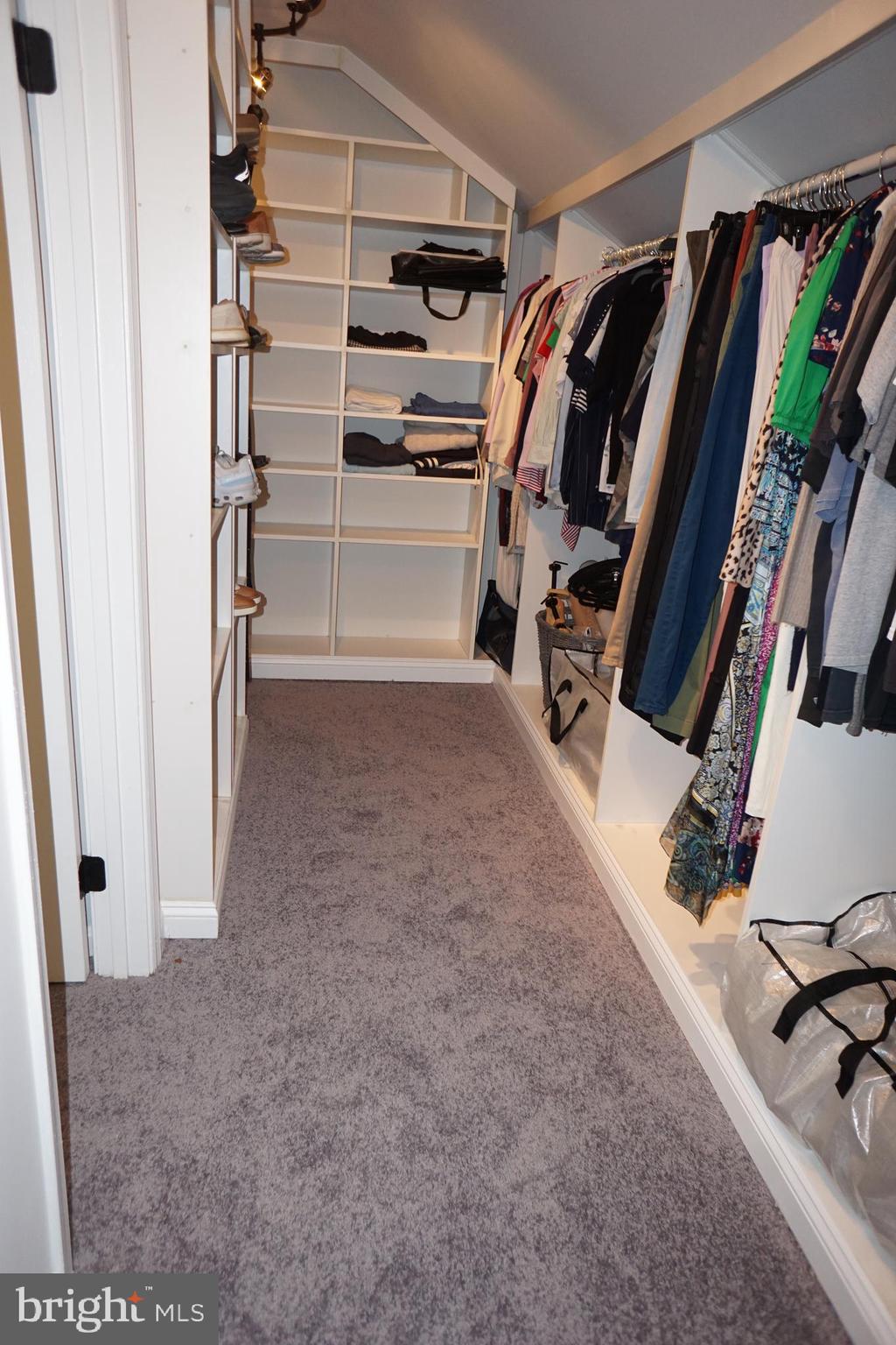 27 Appling Road Stafford, VA 22554 - Photo 56 of 79 Walk-in closet in primary
