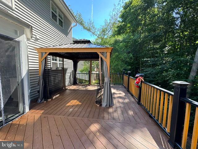 27 Appling Road Stafford, VA 22554 - Photo 76 of 79 Beautiful Trex Deck