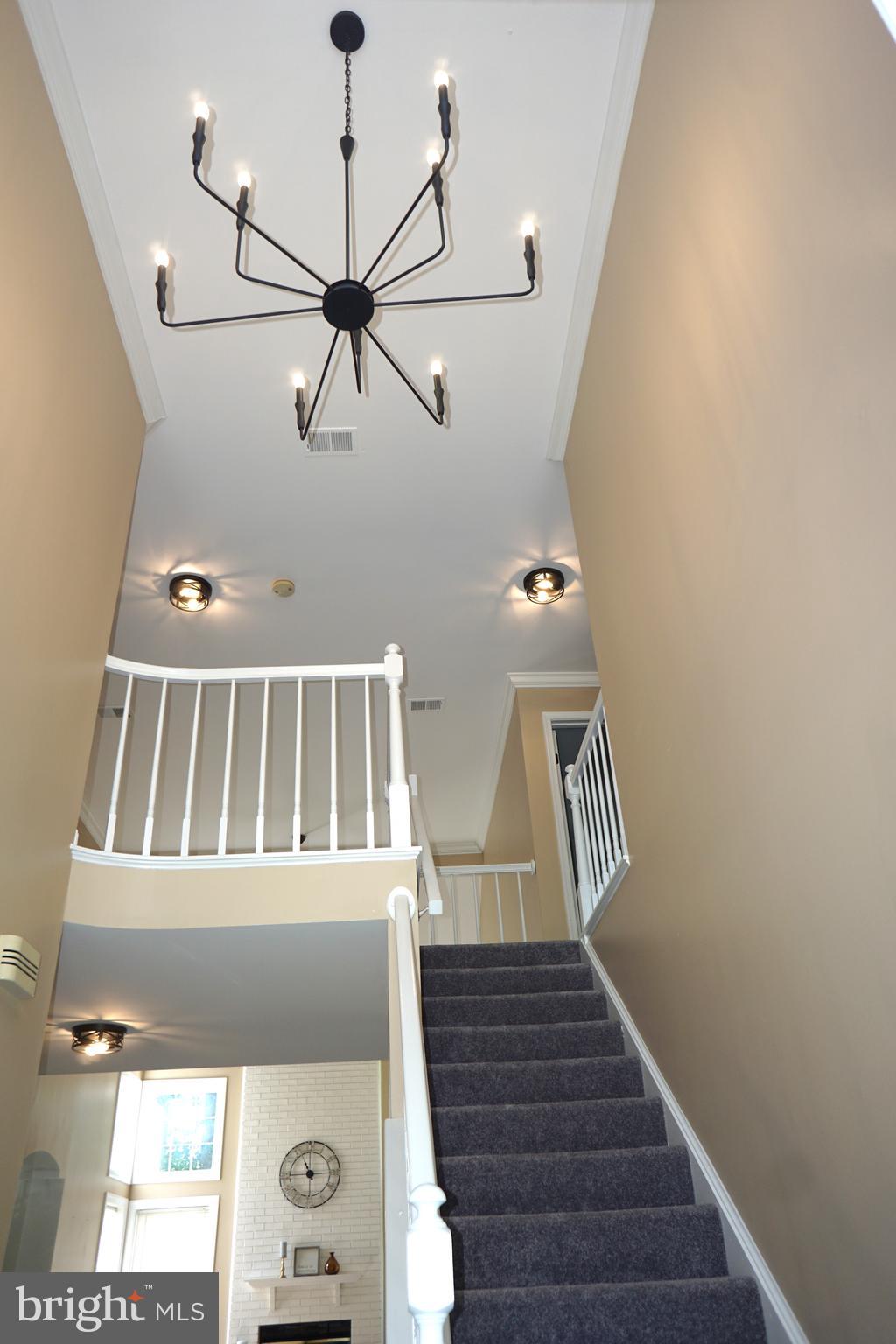 27 Appling Road Stafford, VA 22554 - Photo 8 of 79 Grand Foyer