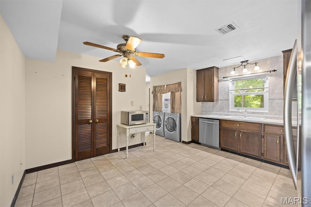 120 Fox Creek Road Belleville, IL 62223 - Photo 12 of 49