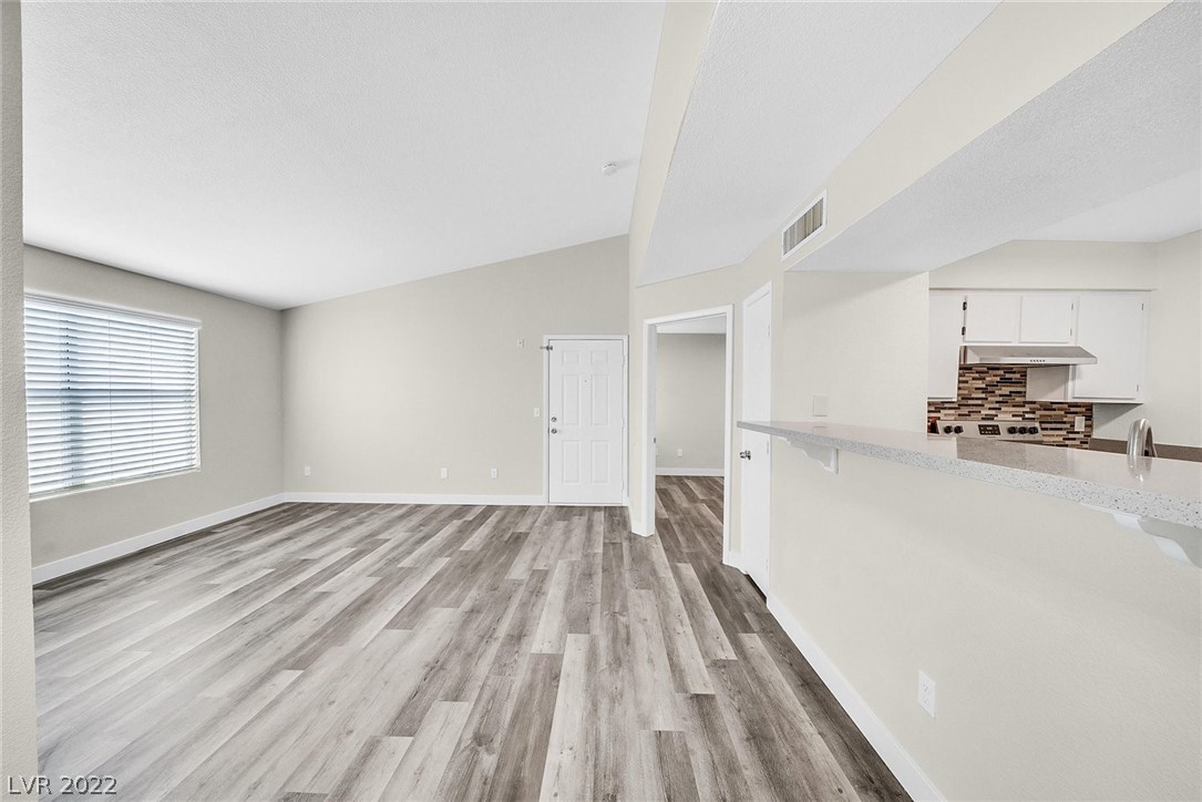 8101 West Flamingo Road, Unit 2124 Las Vegas, NV 89147 - Photo 5 of 25 Gallery Image 5