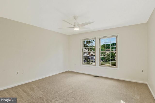 $320,000 | 7554 Belle Grae Drive, Manassas, VA 20109