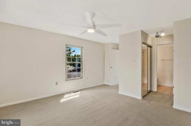 $320,000 | 7554 Belle Grae Drive, Manassas, VA 20109