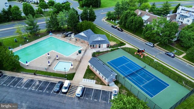 $320,000 | 7554 Belle Grae Drive, Manassas, VA 20109