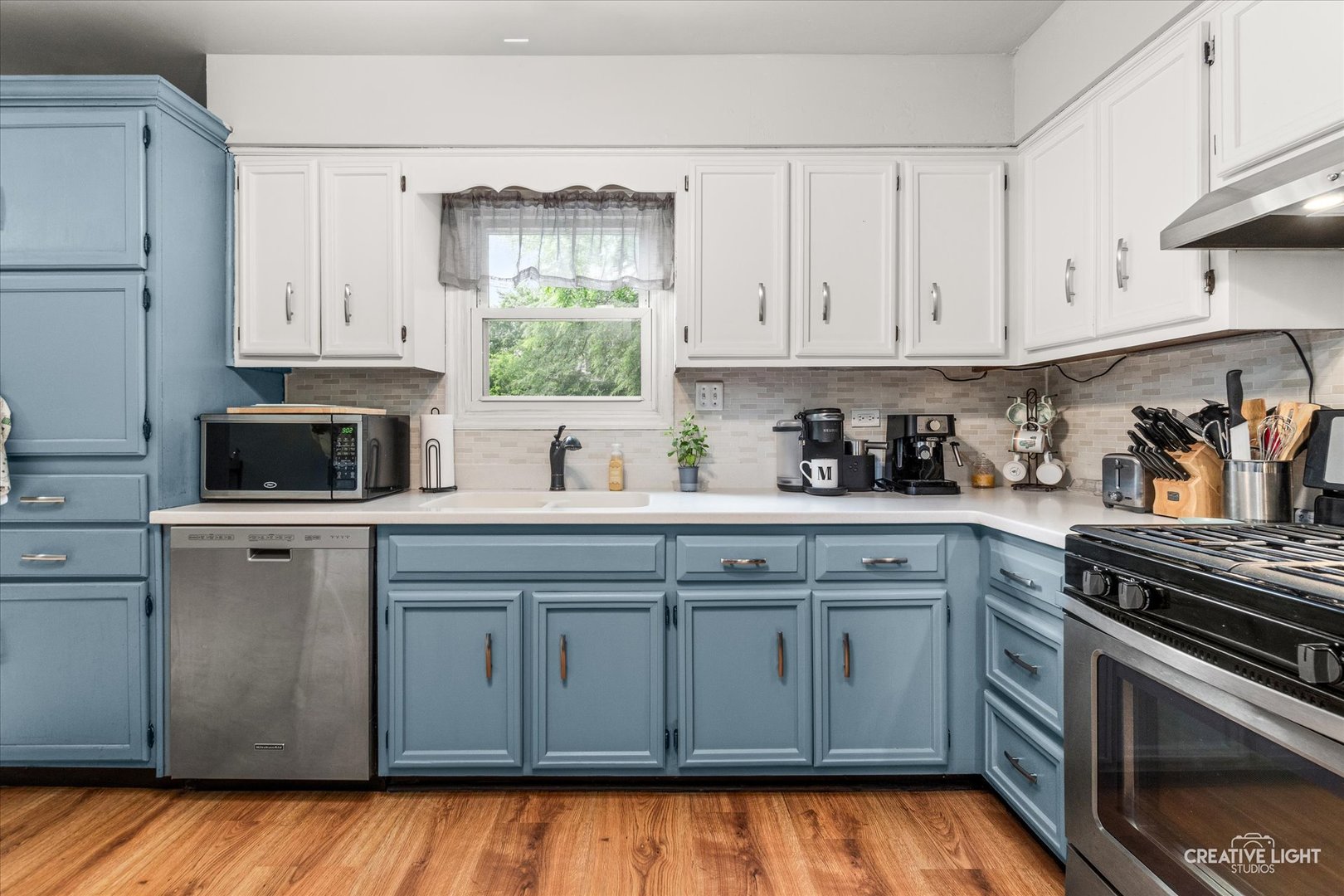 1350 Leverenz Road Naperville, IL 60564 - Photo 8 of 25