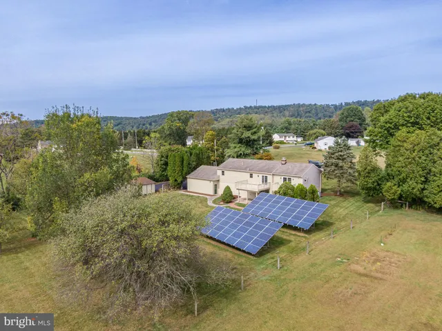 $459,000 | 282 Ernst Road, Mohrsville, PA 19541