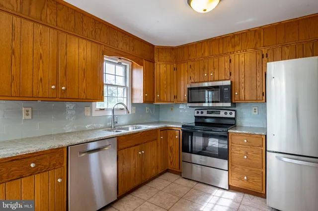 $459,000 | 282 Ernst Road, Mohrsville, PA 19541