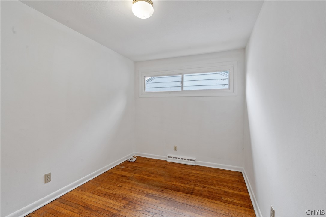176 Ruth Avenue Syracuse, NY 13210 - Photo 12 of 26
