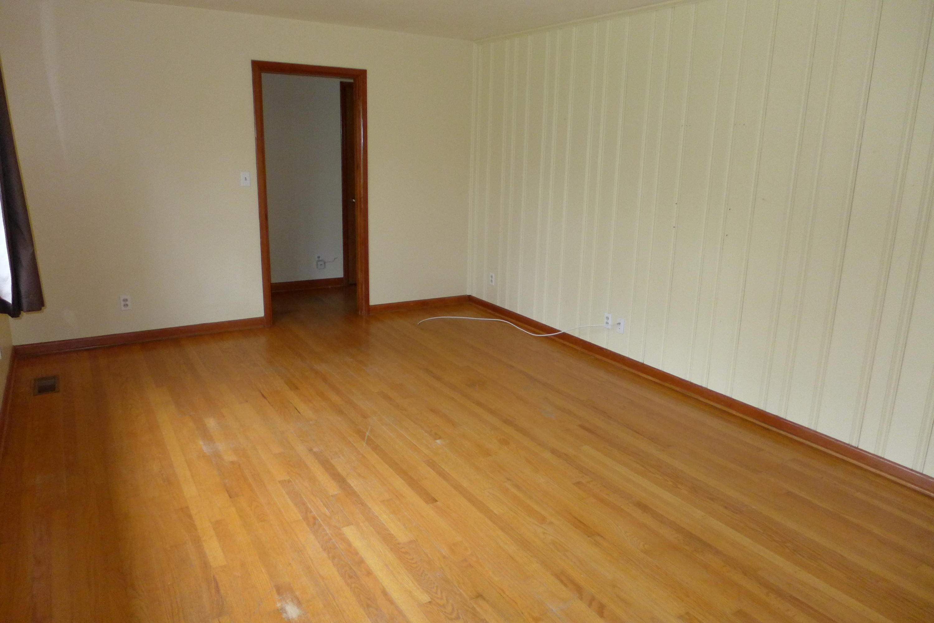 5004 Delashmitt Road Hixson, TN 37343 - Photo 2 of 18 Living Room