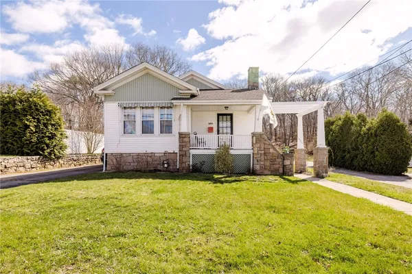 $450,000 | 199 High Street, Westerly, RI 02891